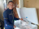 Vende mariscos para sobrevivir