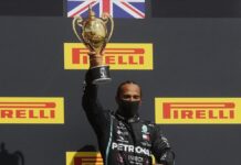 Hamilton gana solo con tres ruedas