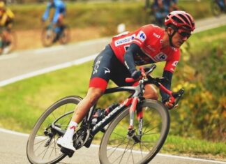 ‘Richie’ sigue de rojo y mantiene las diferencias con Roglic