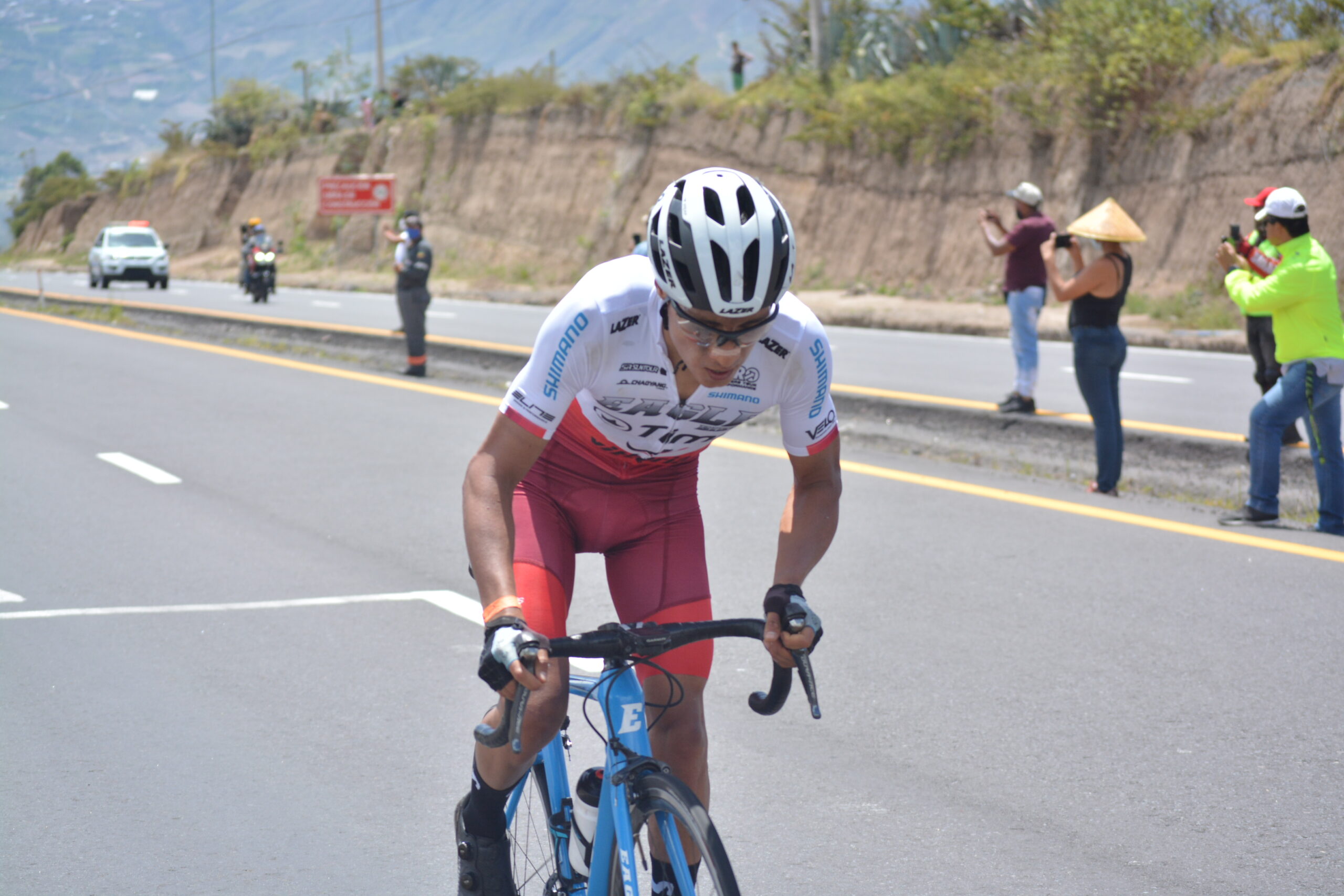Henry Velasco es el nuevo líder de la Vuelta al Ecuador