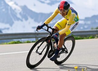 Richard Carapaz busca la clasificación general del Tour de Francia