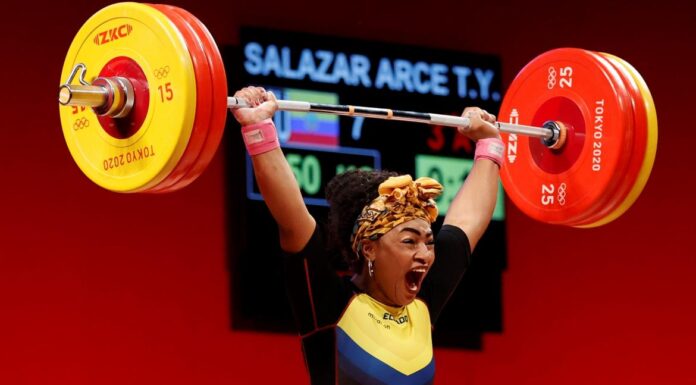 Tamara Salazar la carchense que se llevó la de plata