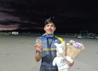 Sebastián Novoa subió al podio para Ecuador