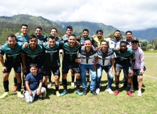 Club Napoli nació en Ibarra y ahora suena en dos países