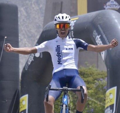 Colombiano Jaime Chacón vence en la Mitad del Mundo