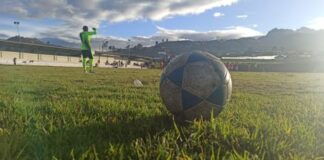 Integrantes de Los Lobos infiltrados en torneo barrial